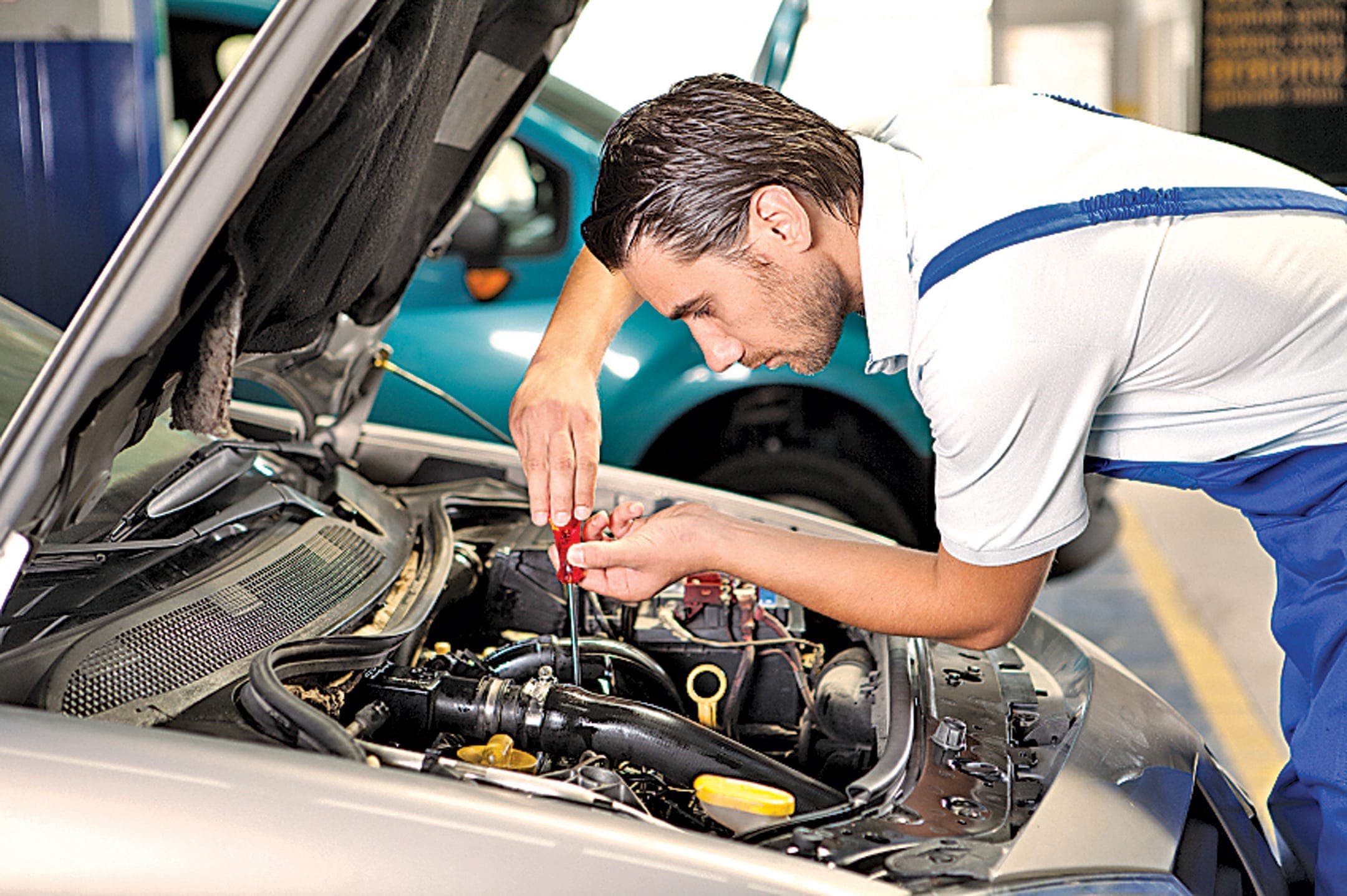 Essential Car Maintenance Tips for UAE Summer